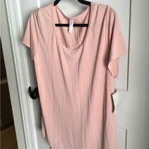 LuLaRoe Light Pink Short Sleeve Tee
